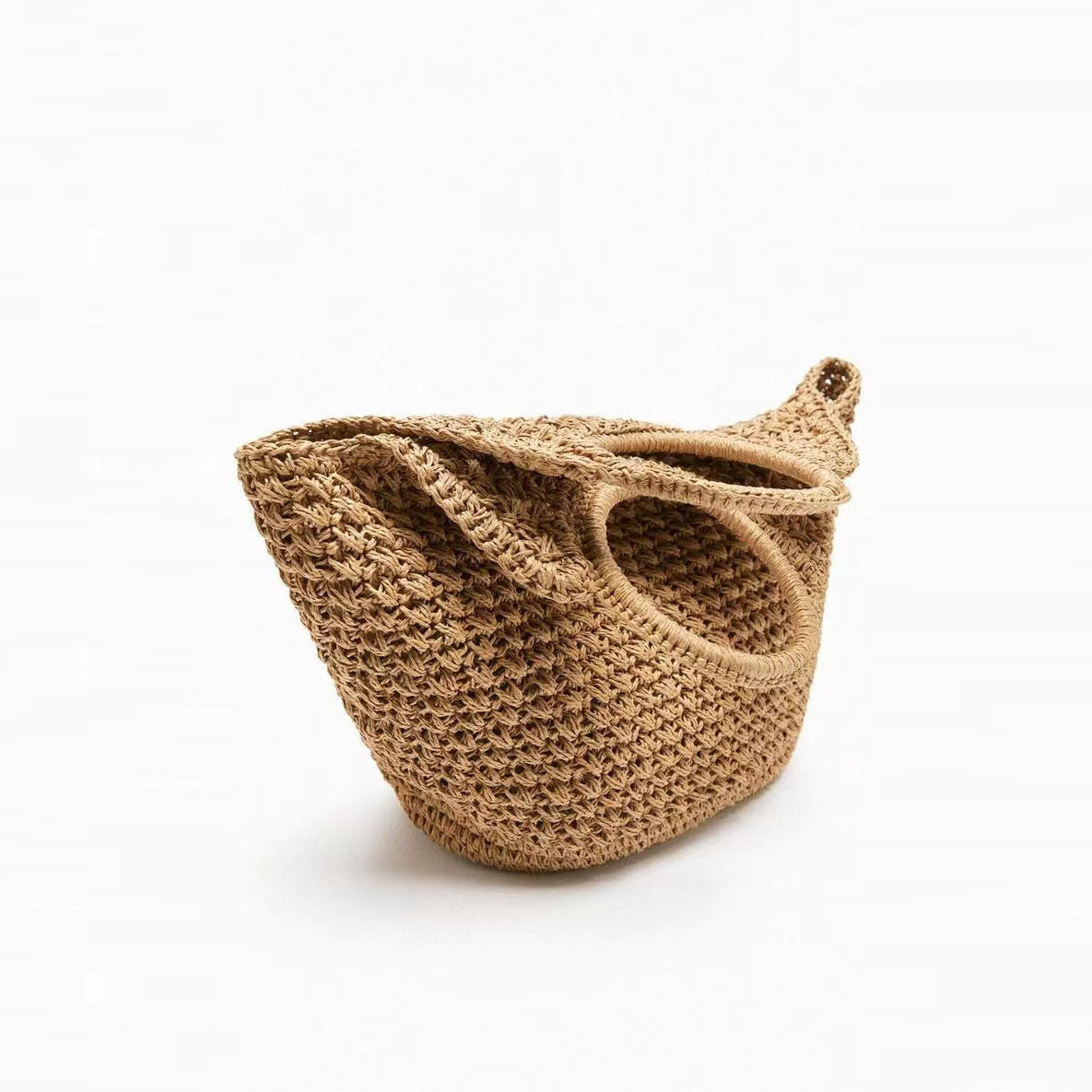 Seashell-Shaped Handwoven Straw Bag