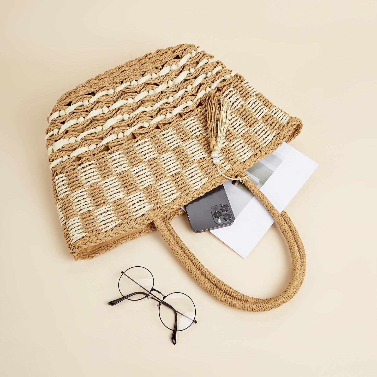 Hollow Ethnic Style Handwoven Straw Bag